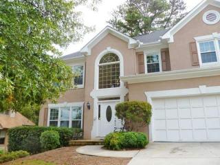 150 Nesbit Ridge Dr, Roswell, GA 30076-3473