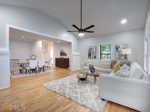 2114 Drew Vly Rd, Atlanta GA  30319-3918 exterior