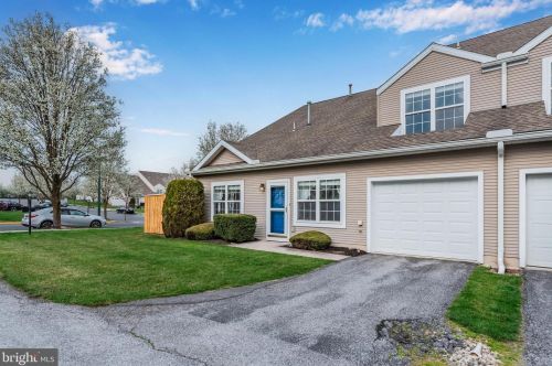 26 Courtyard Dr, Carlisle, PA 17013-4908