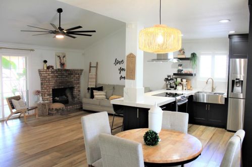 725 Larmuseau Ln, Modesto, CA 95351-4214