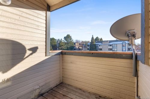 467 Memphis Way, Denver CO  80017-2090 exterior