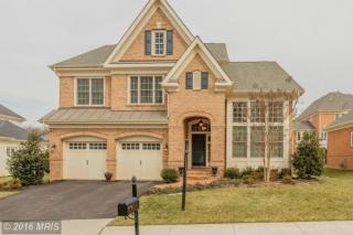 8492 Wedderburn Ln, Vienna, VA 22180-6876