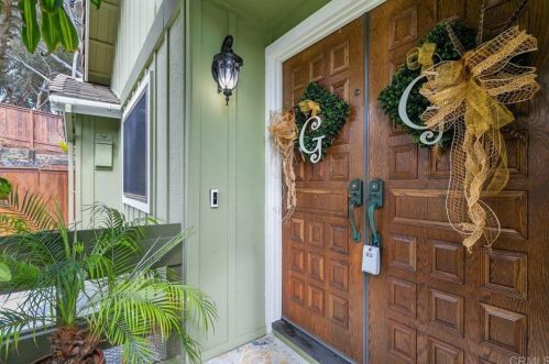 2882 Woodridge Cir, Carlsbad, CA 92008-1162