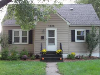 3408 Washington St, Davenport, IA 52806-5608