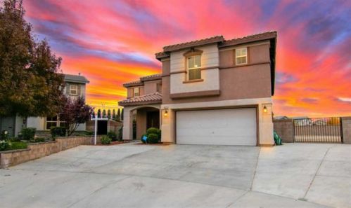 43313 Flag St, Lancaster, CA 93536-5238