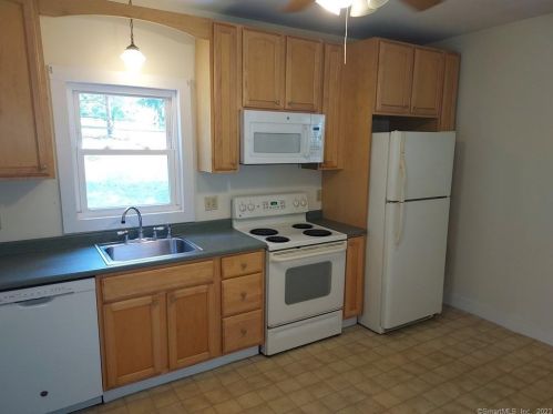 46 Prospect St, Deep River CT  06417-1945 exterior