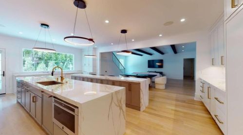 3206 Arden Rd, Atlanta GA  30327-1262 exterior