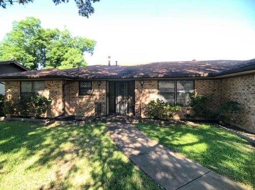 5100 South Dr, Fort Worth, TX 76132-1619