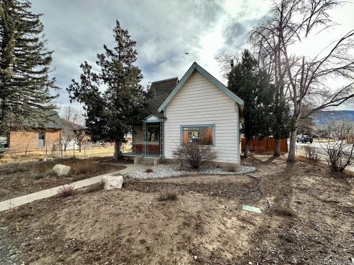 105 Park Ave, Salida, CO 81201-3109