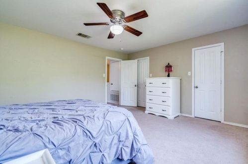 132 Trinity Dr, Uhland TX 78640-4330 exterior