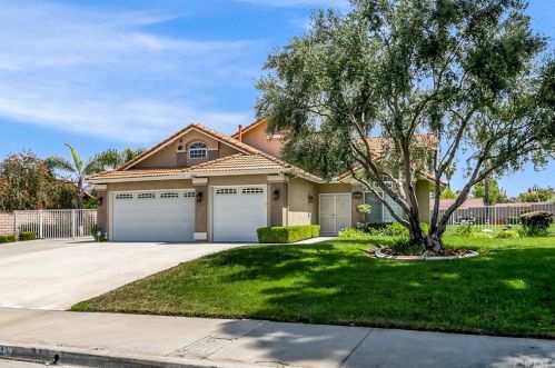 6844 Mission Grove Pkwy, Riverside, CA 92506-6511