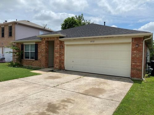 8512 Horse Whisper Ln, Fort Worth TX  76131-5346 exterior
