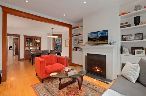 3647 Janssen Ave, Chicago, IL 60613-3707