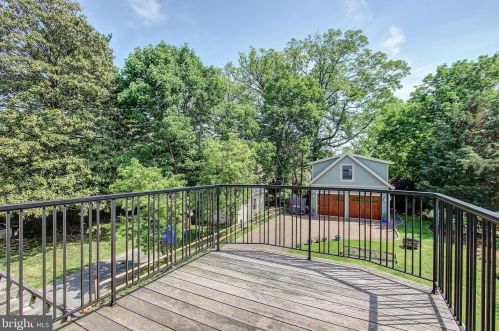 7105 Sycamore Ave, Silver Spring MD 20912-4634 exterior