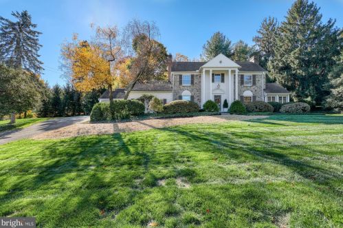 160 Edgewood Dr, York, PA 17403-3606