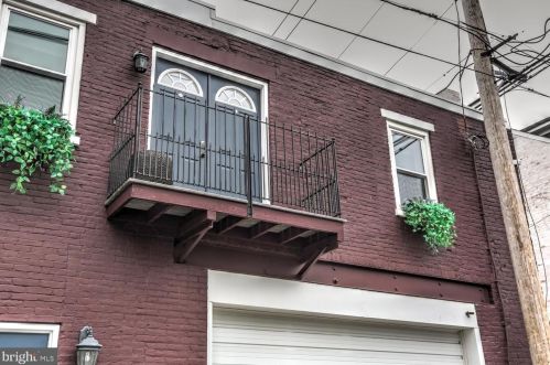 241 Cherry St, Lancaster PA  17602-2725 exterior