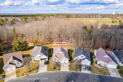 47 Spyglass Dr, Jackson Twp, NJ 08527-4011