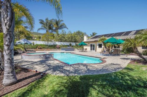 1314 Deerbrook Dr, San Marcos, CA 92069-8114