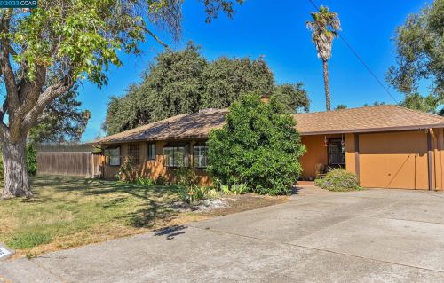 2345 Belmont Rd, Concord CA  94520-3411 exterior