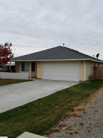 4904 Matia Ln, Pasco, WA 99301-7896