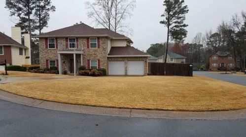 30 Misty Wood Ct, Marietta, GA 30064-1650
