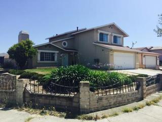 1707 Siskiyou Dr, Salinas, CA 93906-2157