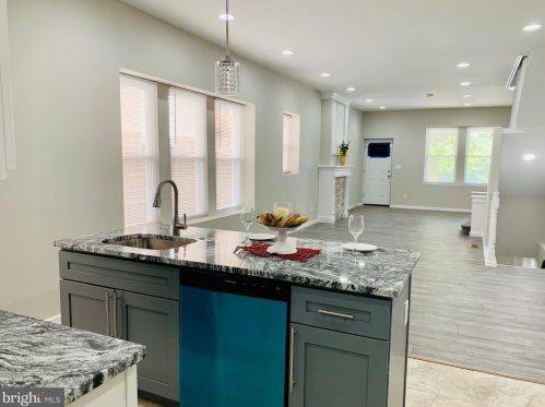 5316 12 St, Philadelphia PA 19122-4003 exterior