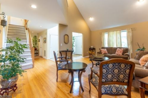 2 Brookview Cir, Dover NJ  07869-4636 exterior