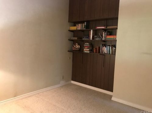 3777 Lockerbie Ln, Glendale CA 91208-1027 exterior