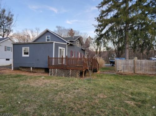 705 Willow Grove St, Hackettstown NJ  07840-1717 exterior