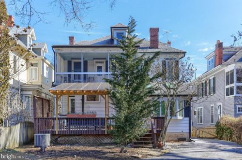 246 College St, Carlisle PA  17013-3754 exterior