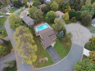 4717 Covington Cir, Saint Paul MN  55122-2712 exterior