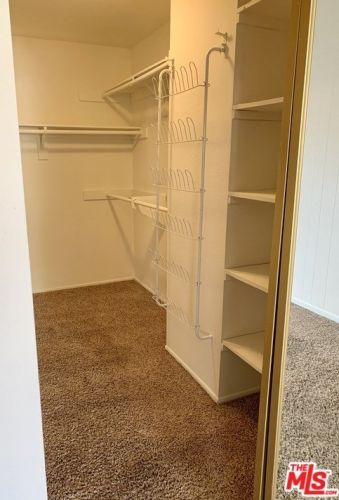 4321 Matilija Ave, Van Nuys CA  91423-3659 exterior
