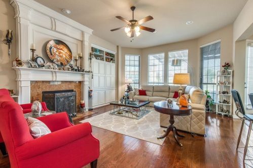 8109 Mountain Spring Dr, Fort Worth TX  76180-0204 exterior