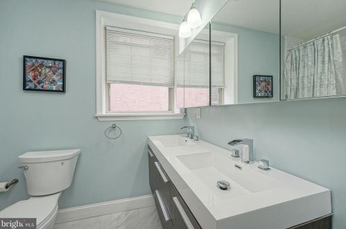1549 16th St, Philadelphia PA  19121-4204 exterior