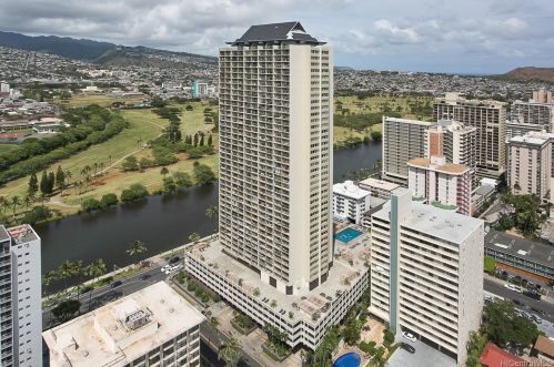 445 Seaside Ave, Honolulu HI  96815-2640 exterior