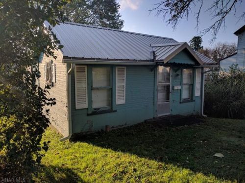 421 Grant Ave, Altoona, PA 16602-4911