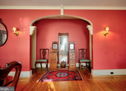 310 Warwick Rd, Haddonfield NJ 08033-3828 exterior