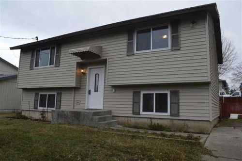 10521 Spokane St, Amber, WA 99004-9127