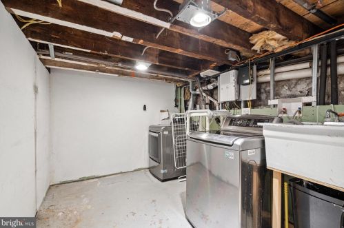 138 Jackson St, Philadelphia PA  19148-3336 exterior