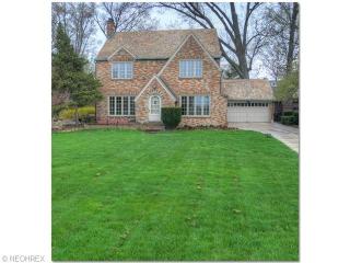 17401 Edgewater Dr, Cleveland, OH 44107-1119