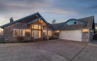 6725 Pacific Overlook Dr, Neskowin, OR 97149-9754