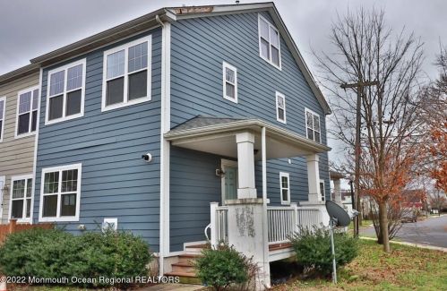 1517 Cherry Ln, Wall Township, NJ 07753-8700