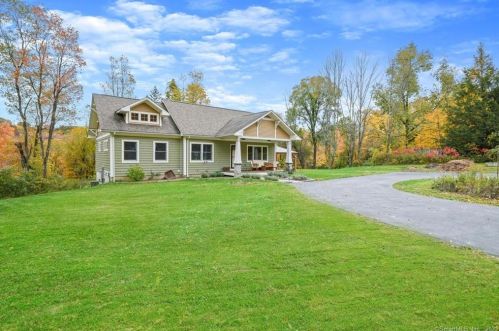 96 Judge Ln, Bethlehem, CT 06751-1901