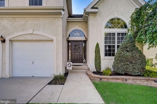 123 Windsor Dr, Auburn, NJ 08085-2519