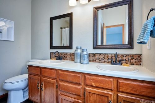 11220 66th Pl, Arvada CO  80004-2552 exterior