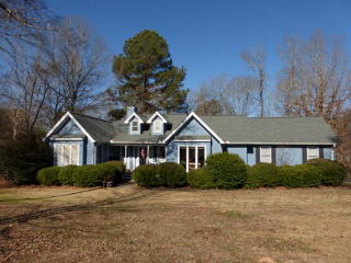 102 Carriage Ct, Greenwood, SC 29646-9427