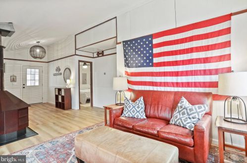 1195 Warden Lake A B Dr, Wardensville WV  26851-8192 exterior