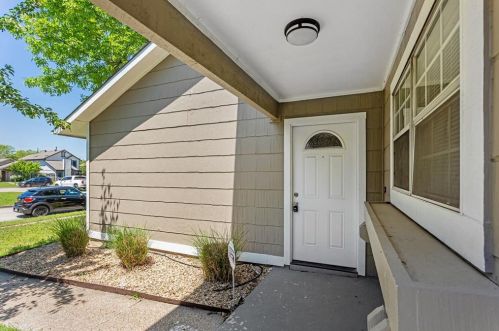 2140 Chatham Square Ct, Dallas, TX 75227-7639