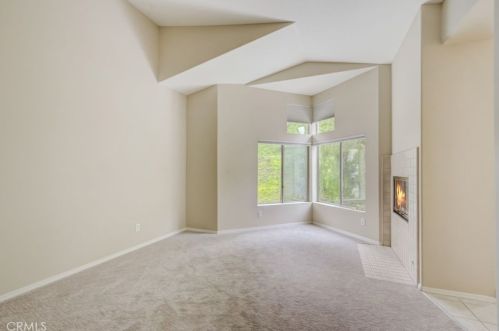 949 Lone Pine Ln, Anaheim CA  92808-2309 exterior